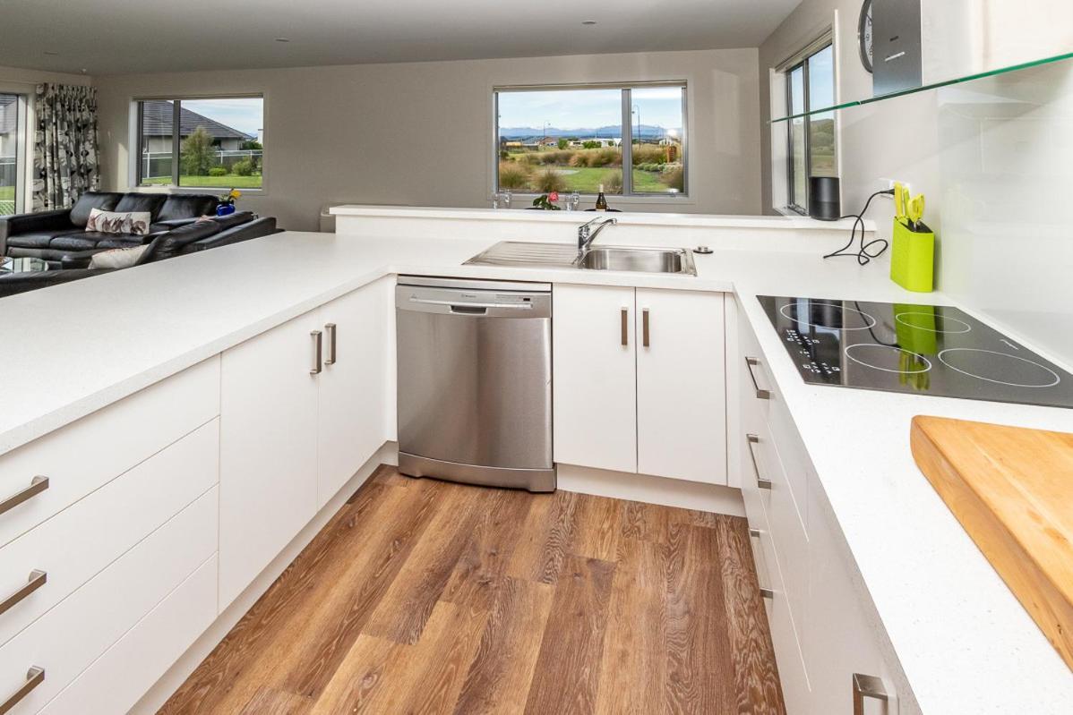 Poppa Pete'S - Te Anau Holiday Home Eksteriør bilde